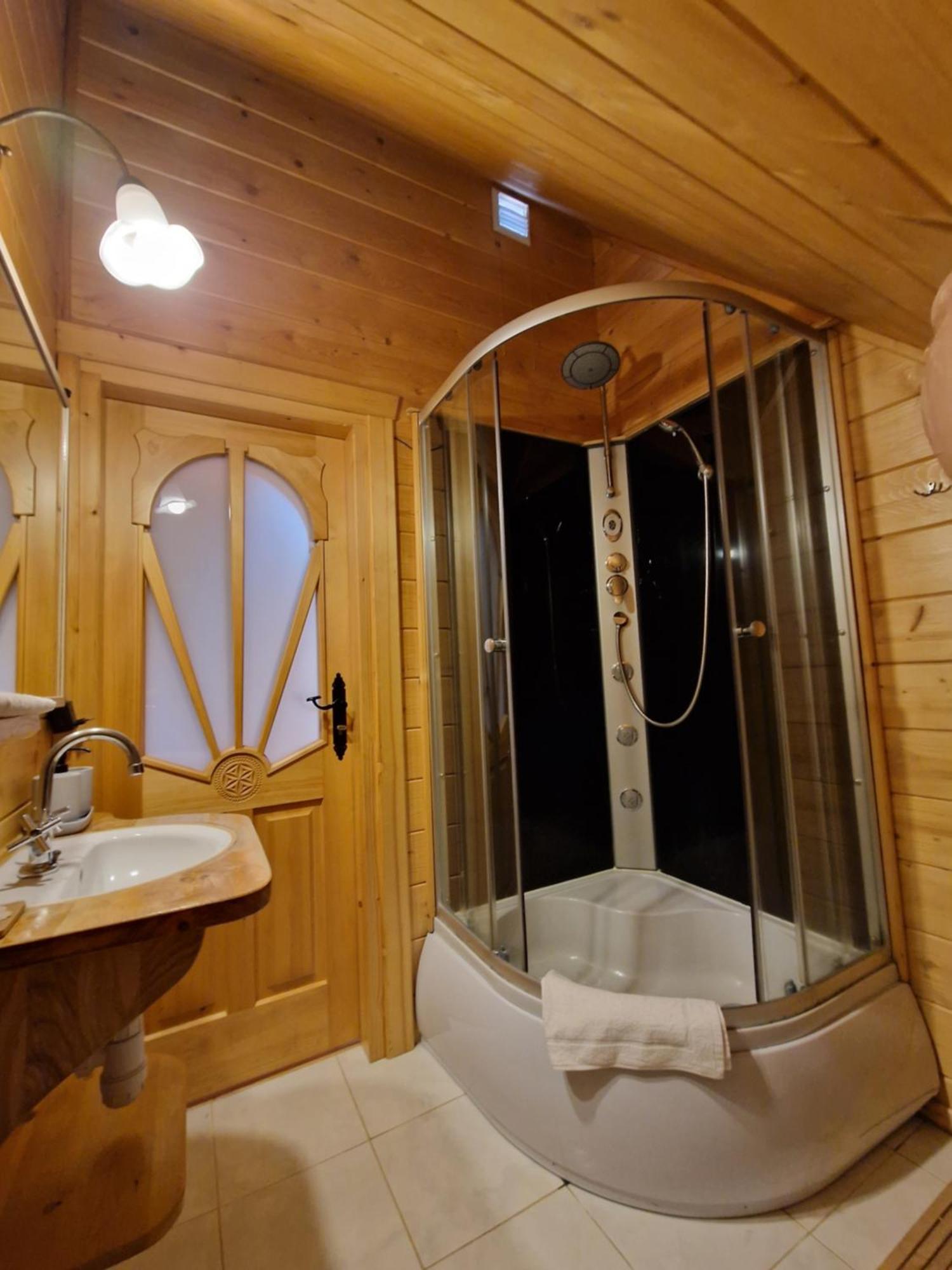 Dom Letnisowkowy Basiowka Villa Bodzentyn Ngoại thất bức ảnh